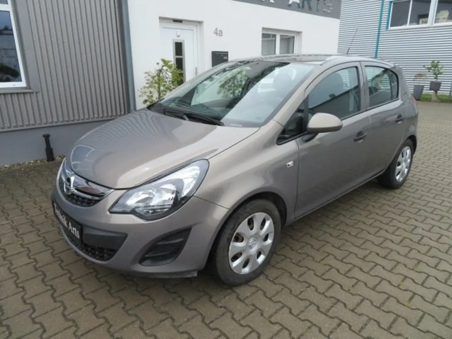 Opel Corsa 1.2 16V nur 31600km TÜV neu Gri - 2