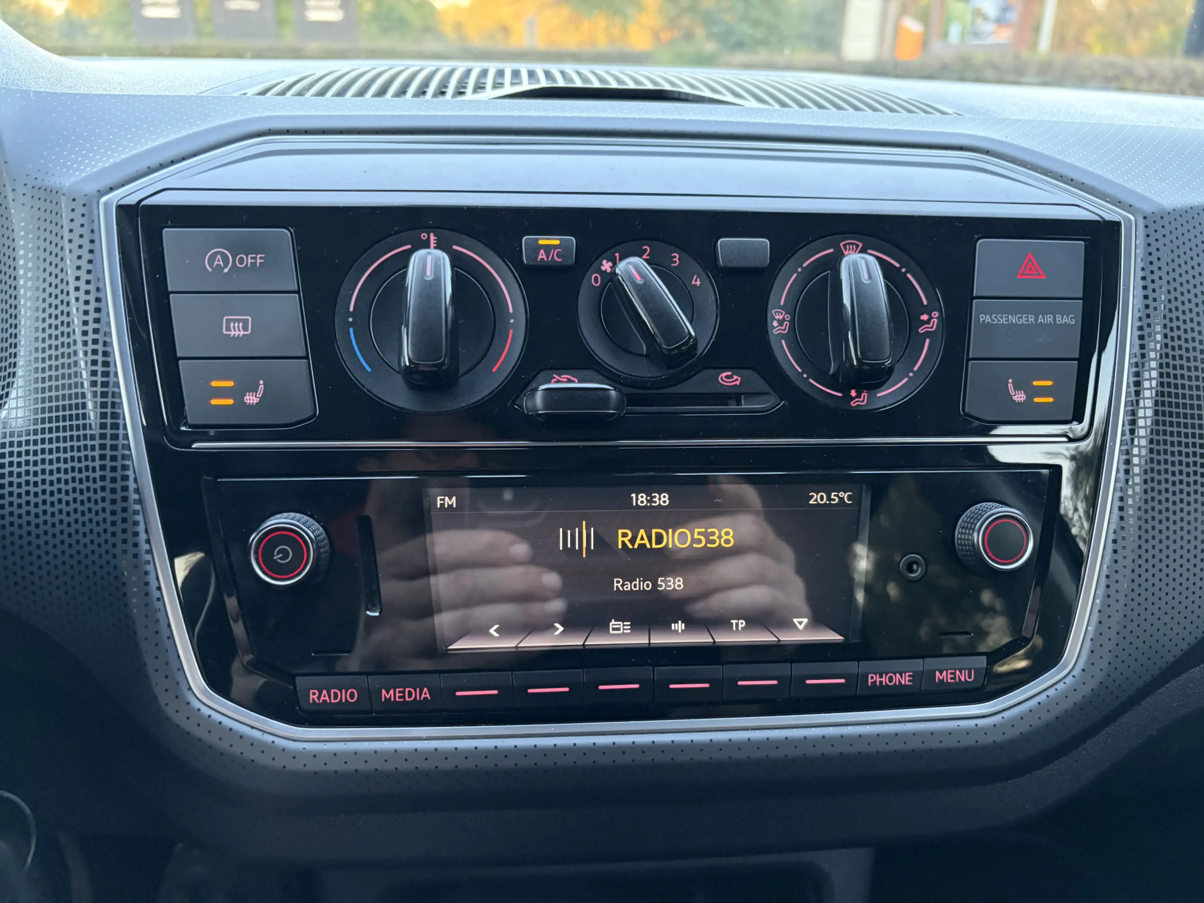 Volkswagen up! 1.0 BMT JOIN App Lm Elec Pakket Stoel Verwarming — photo 9
