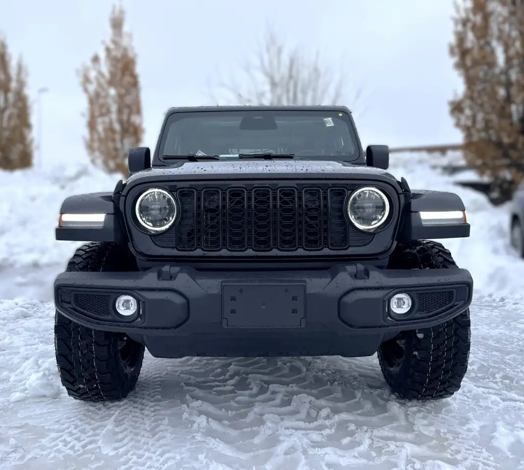 Jeep Wrangler снимка Jeep Wrangler