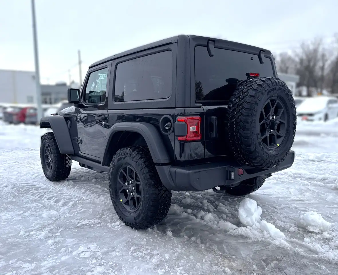 Jeep Wrangler снимка Jeep Wrangler
