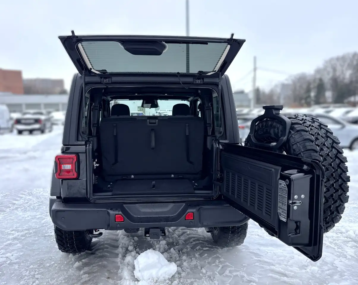 Jeep Wrangler снимка Jeep Wrangler