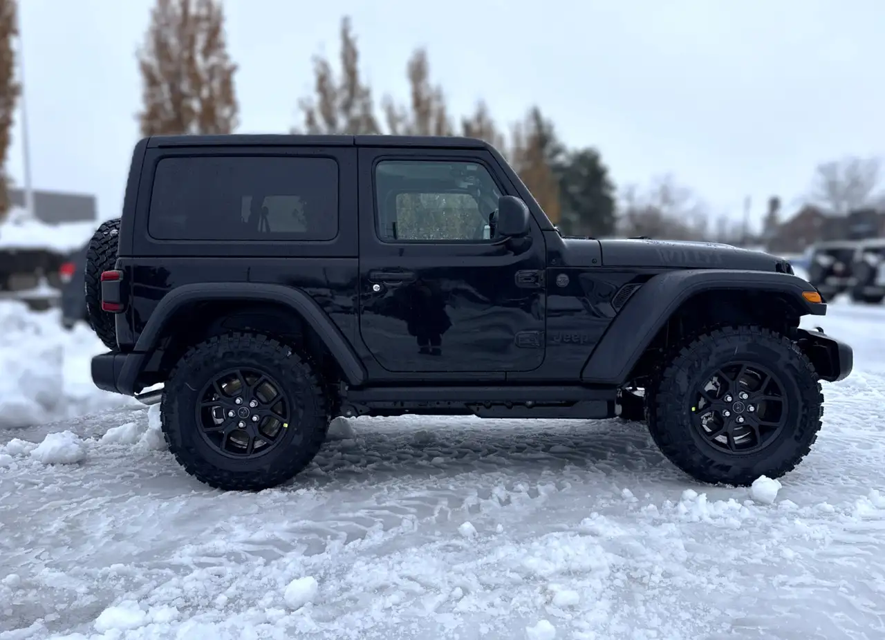 Jeep Wrangler снимка Jeep Wrangler