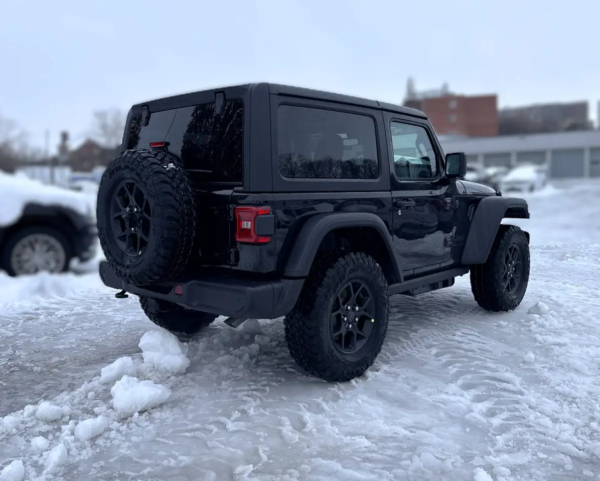 Jeep Wrangler снимка Jeep Wrangler