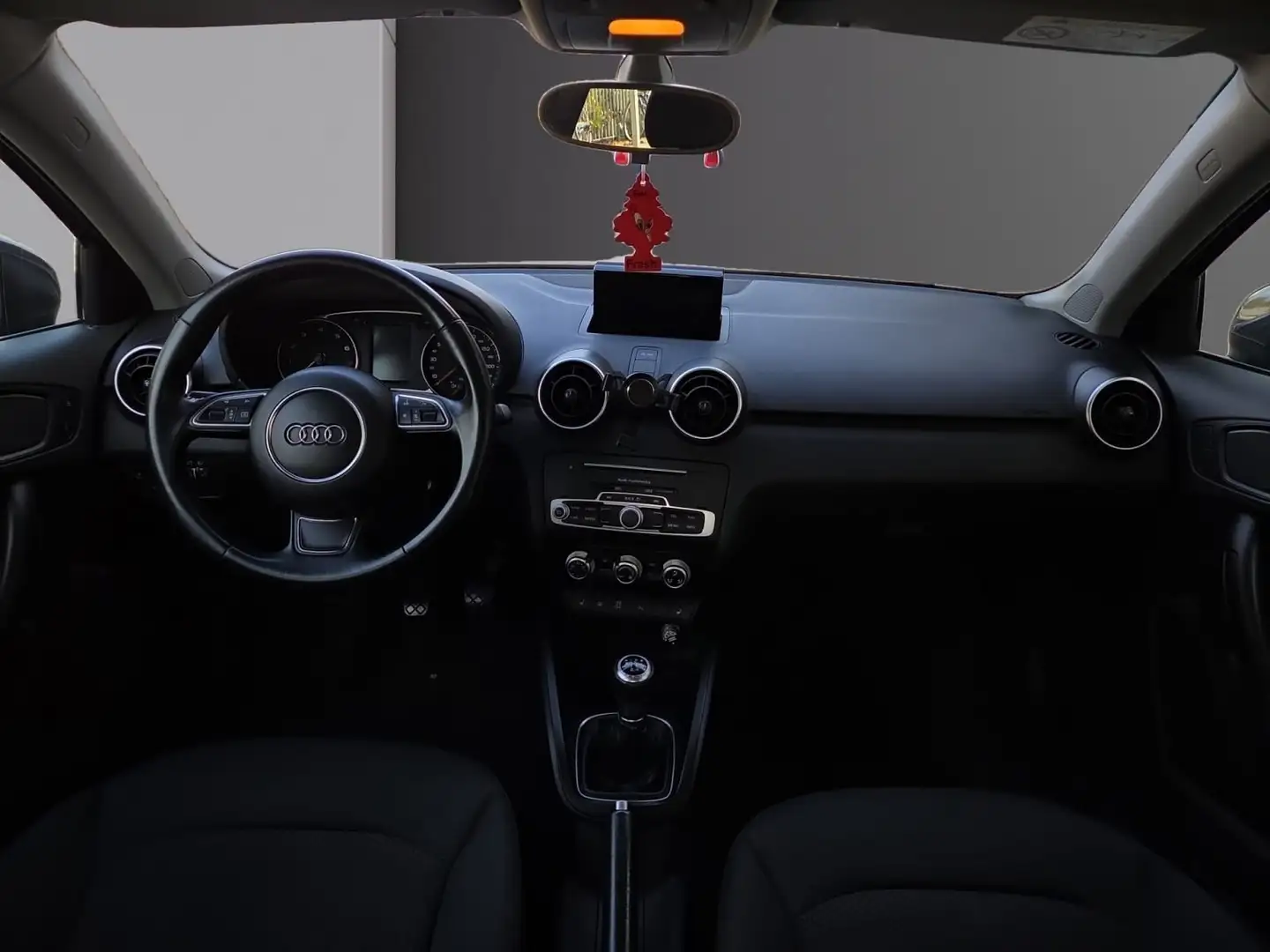 Audi A1 A1 Sportback 1.0 TFSI 95 ultra Style Gris - 2