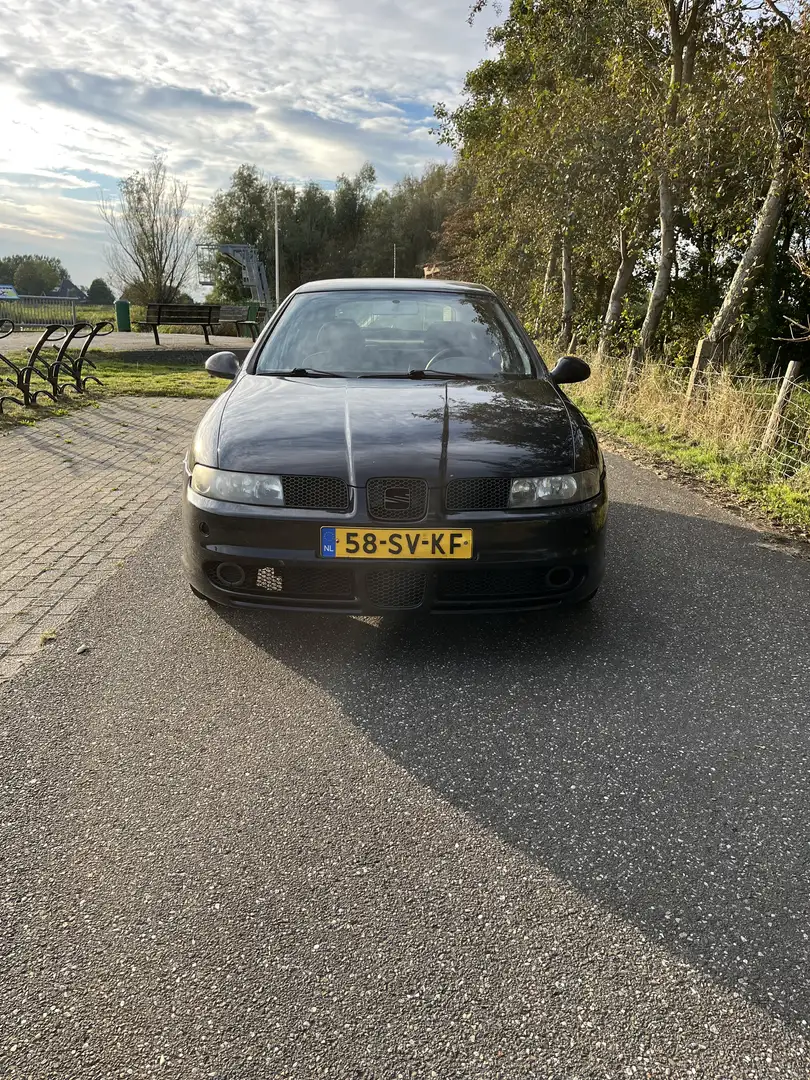 SEAT Leon 1.6-16V Last Edition Zwart - 2