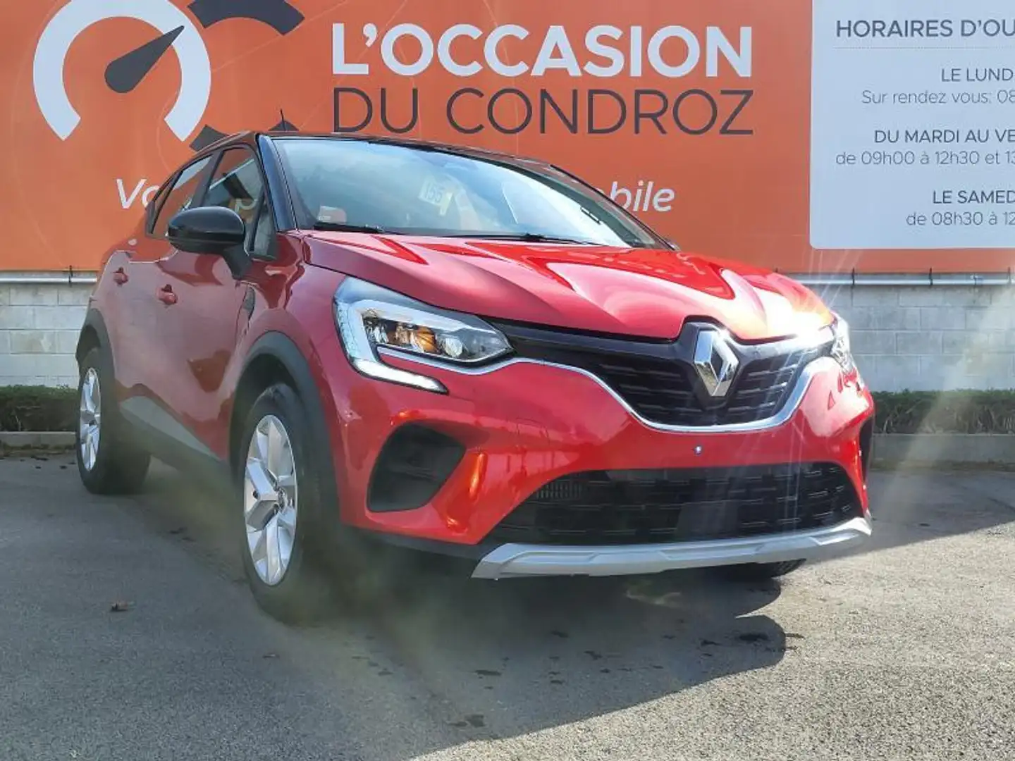 Renault Captur II Evolution Rouge - 1