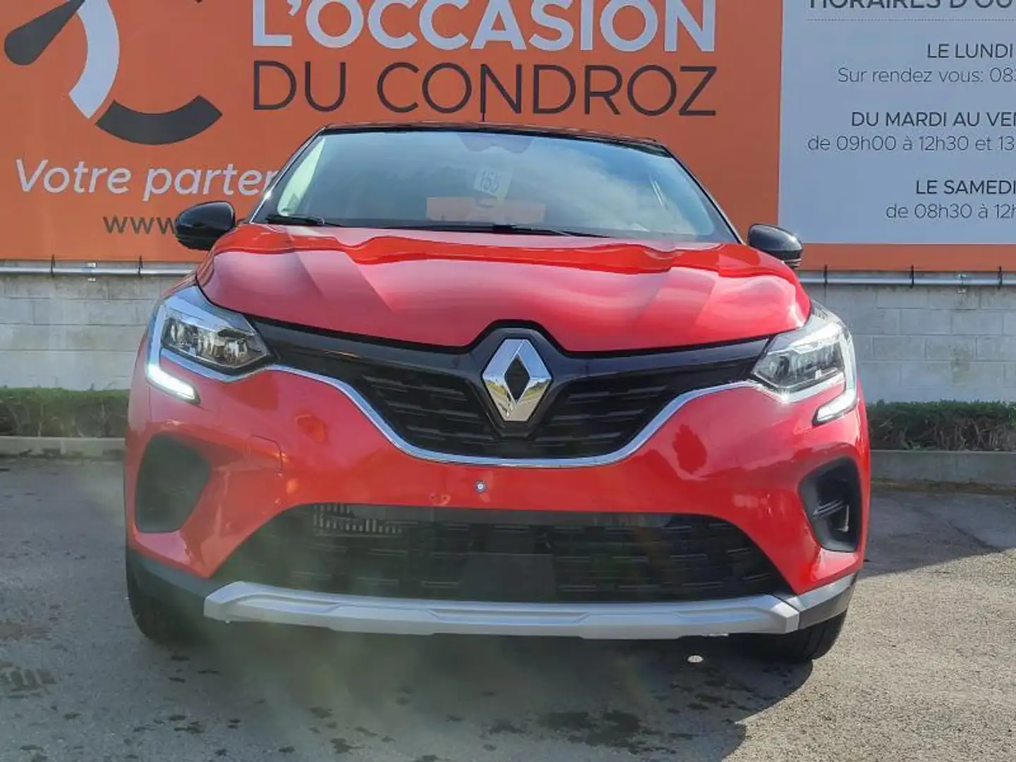 Renault Captur II Evolution Rouge - 2
