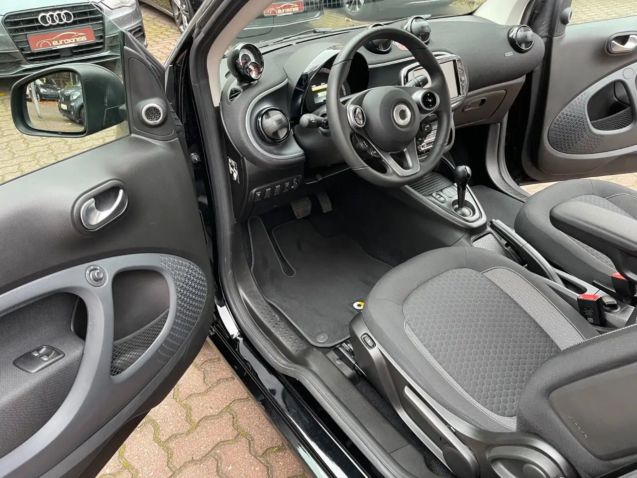 smart forTwo 2021 — фото 18
