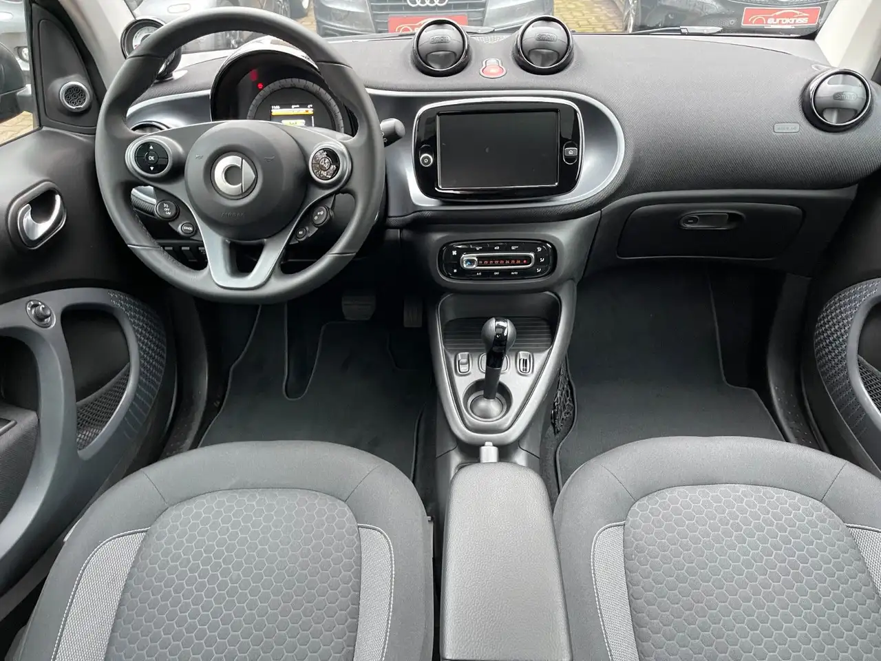 smart forTwo 2021 — фото 11