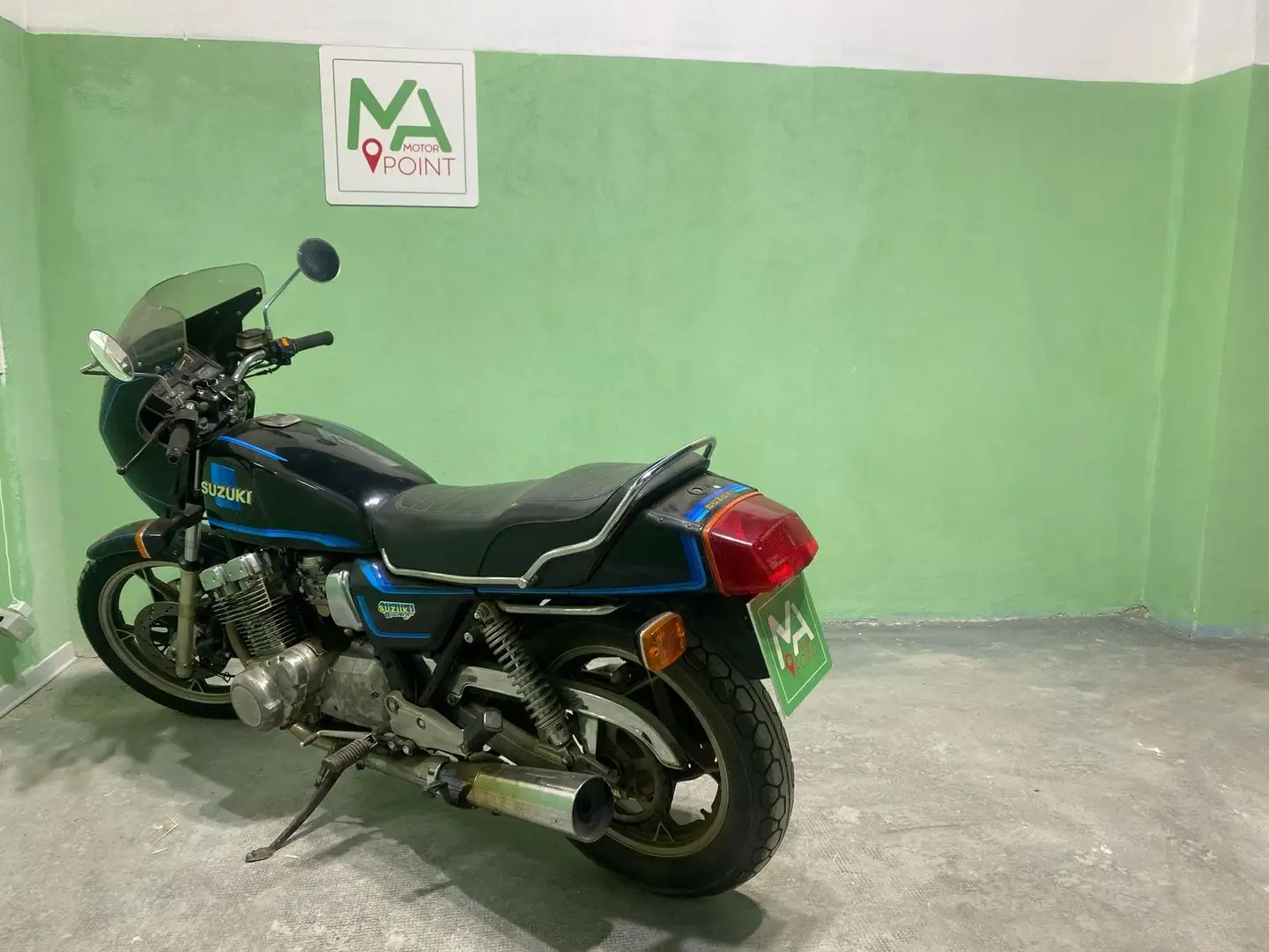 Suzuki GSX 1100 Black - 2