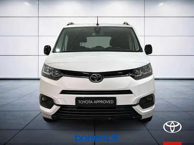 Toyota Proace view 3
