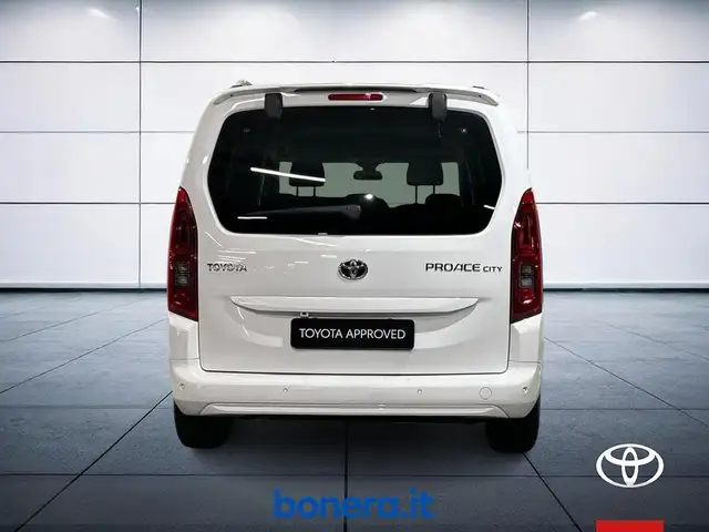 Toyota Proace view 7