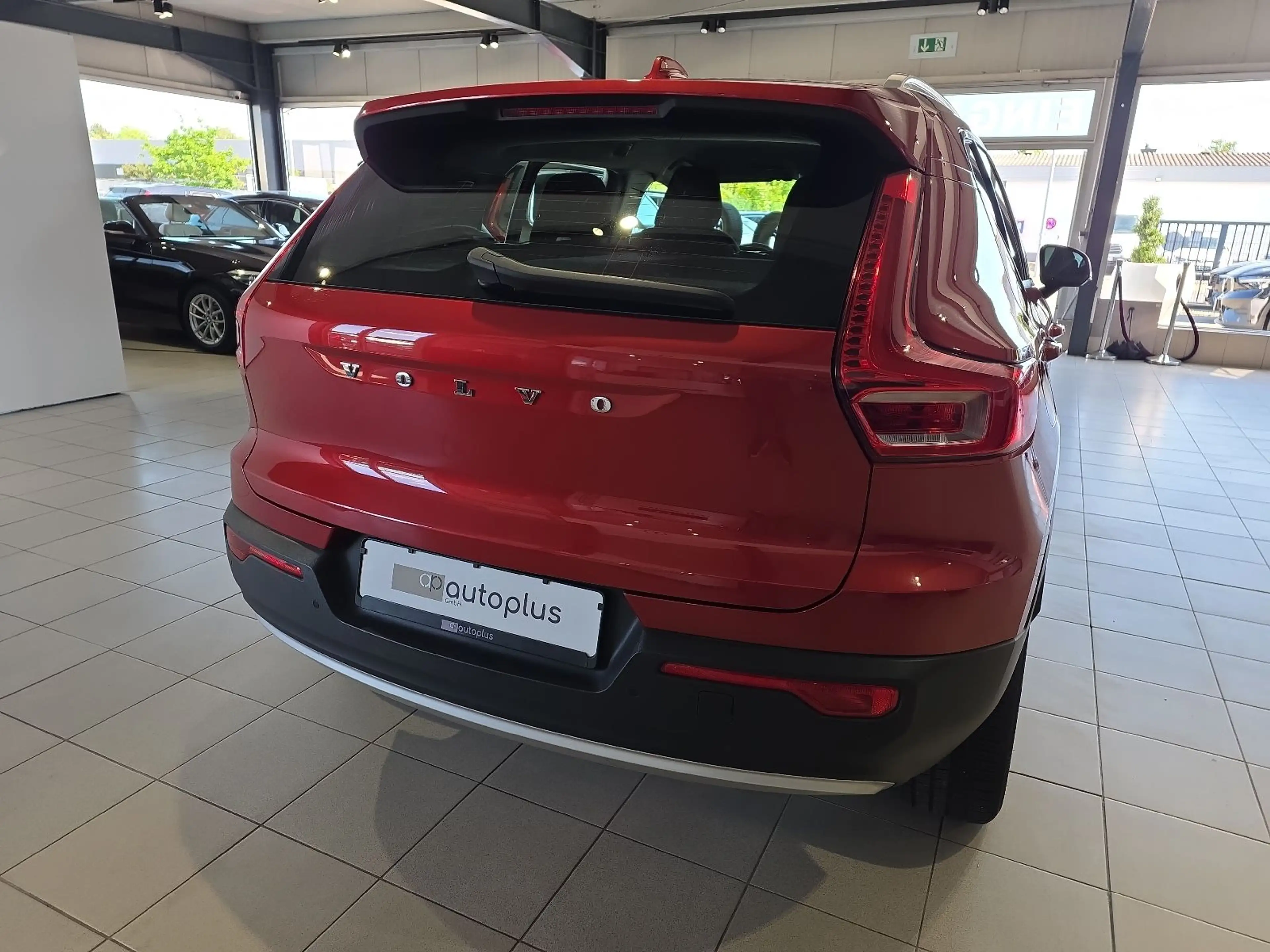 Volvo XC40 T3 Momentum Kamera Keyless Navi — photo 7
