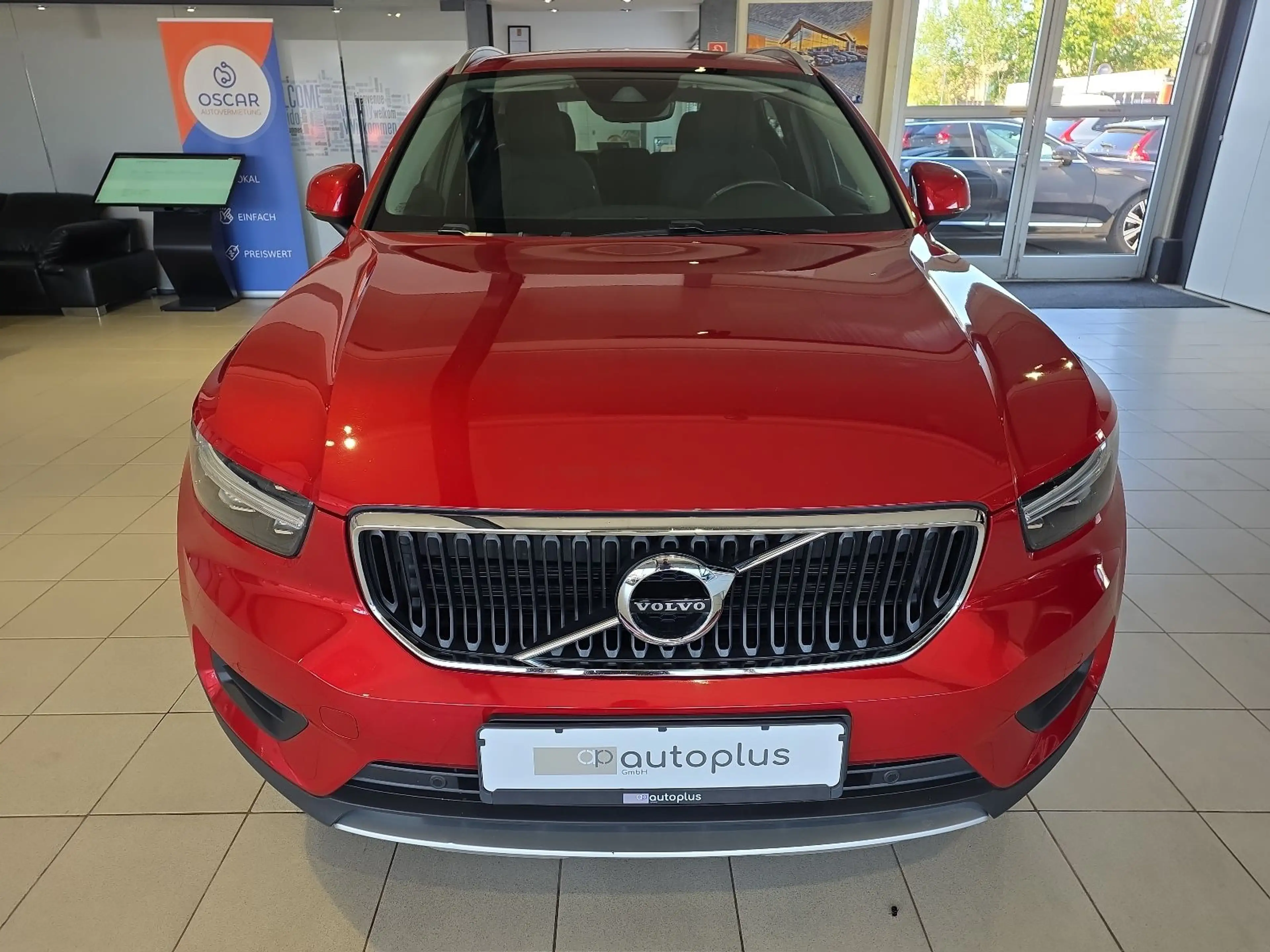 Volvo XC40 T3 Momentum Kamera Keyless Navi — photo 3