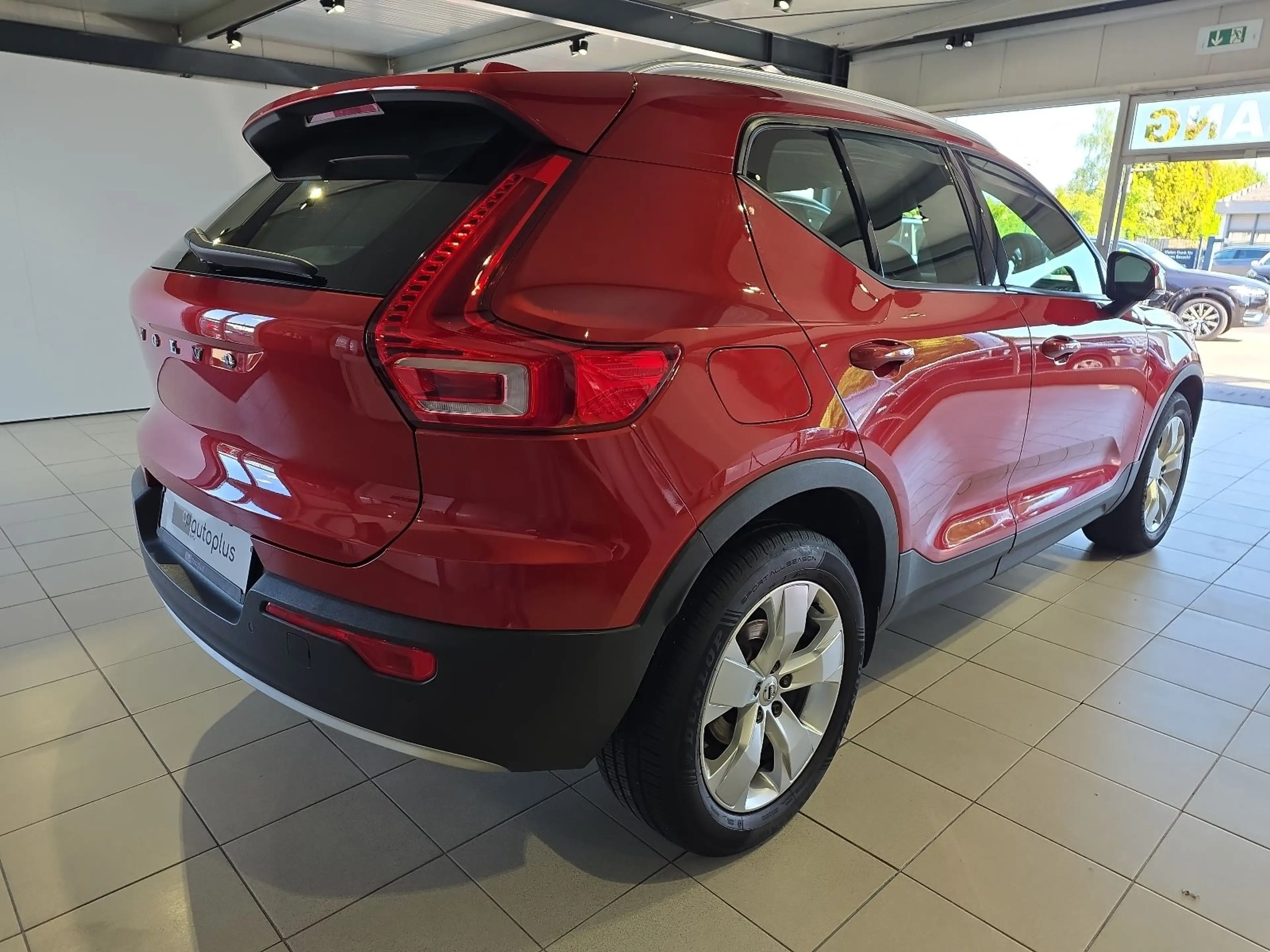 Volvo XC40 T3 Momentum Kamera Keyless Navi — photo 6