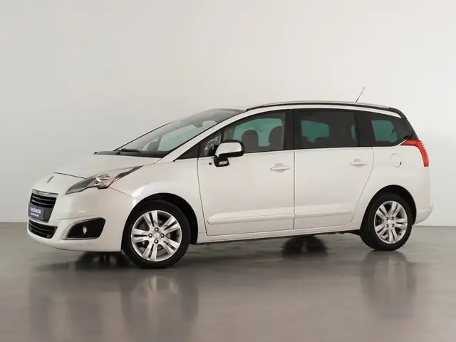 Peugeot 5008 1.6 BlueHDi Style 7 pl. 120