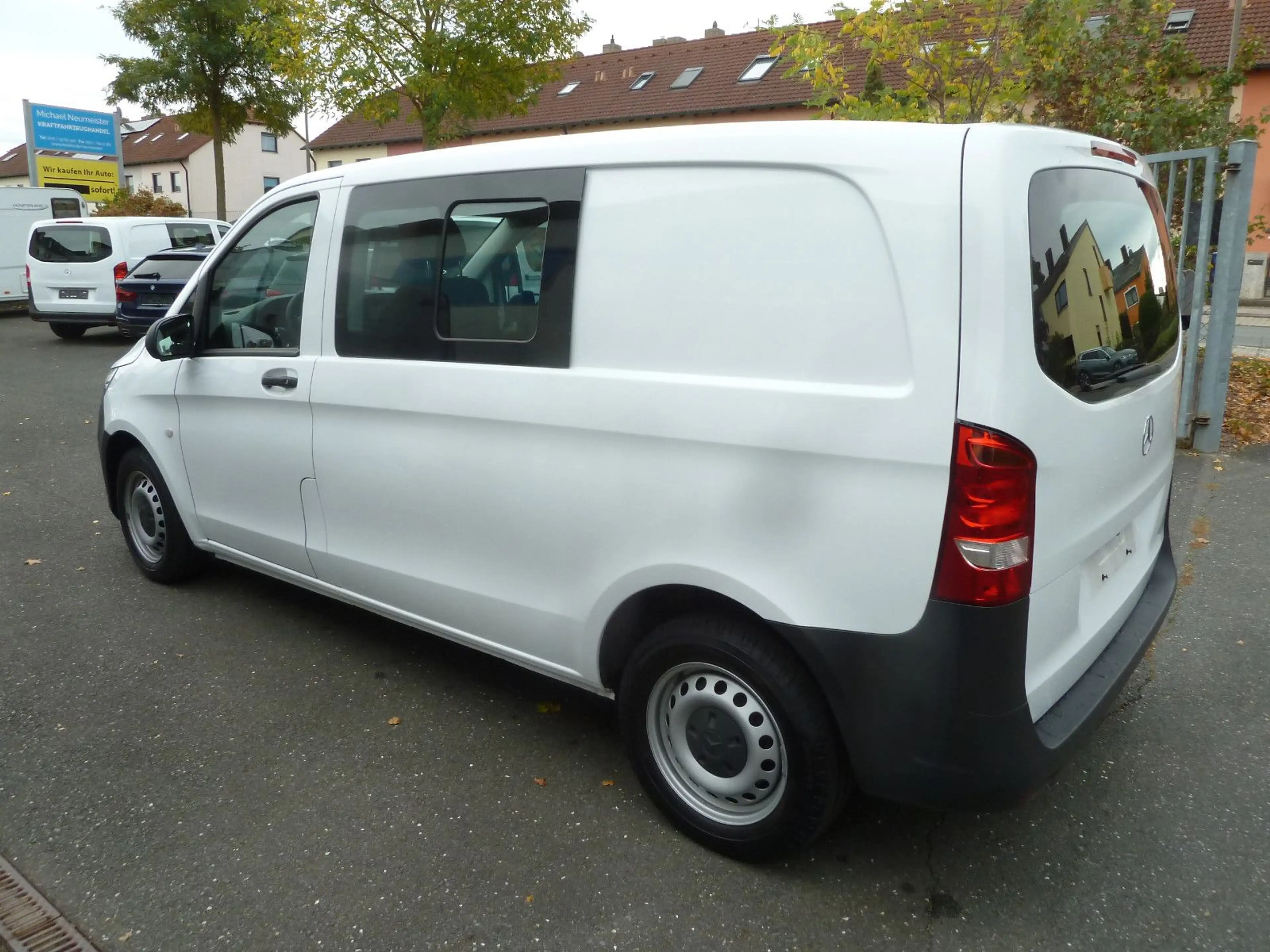 Mercedes-Benz Vito Mixto 114 CDI RWD kompakt 5-SITZER — photo 7