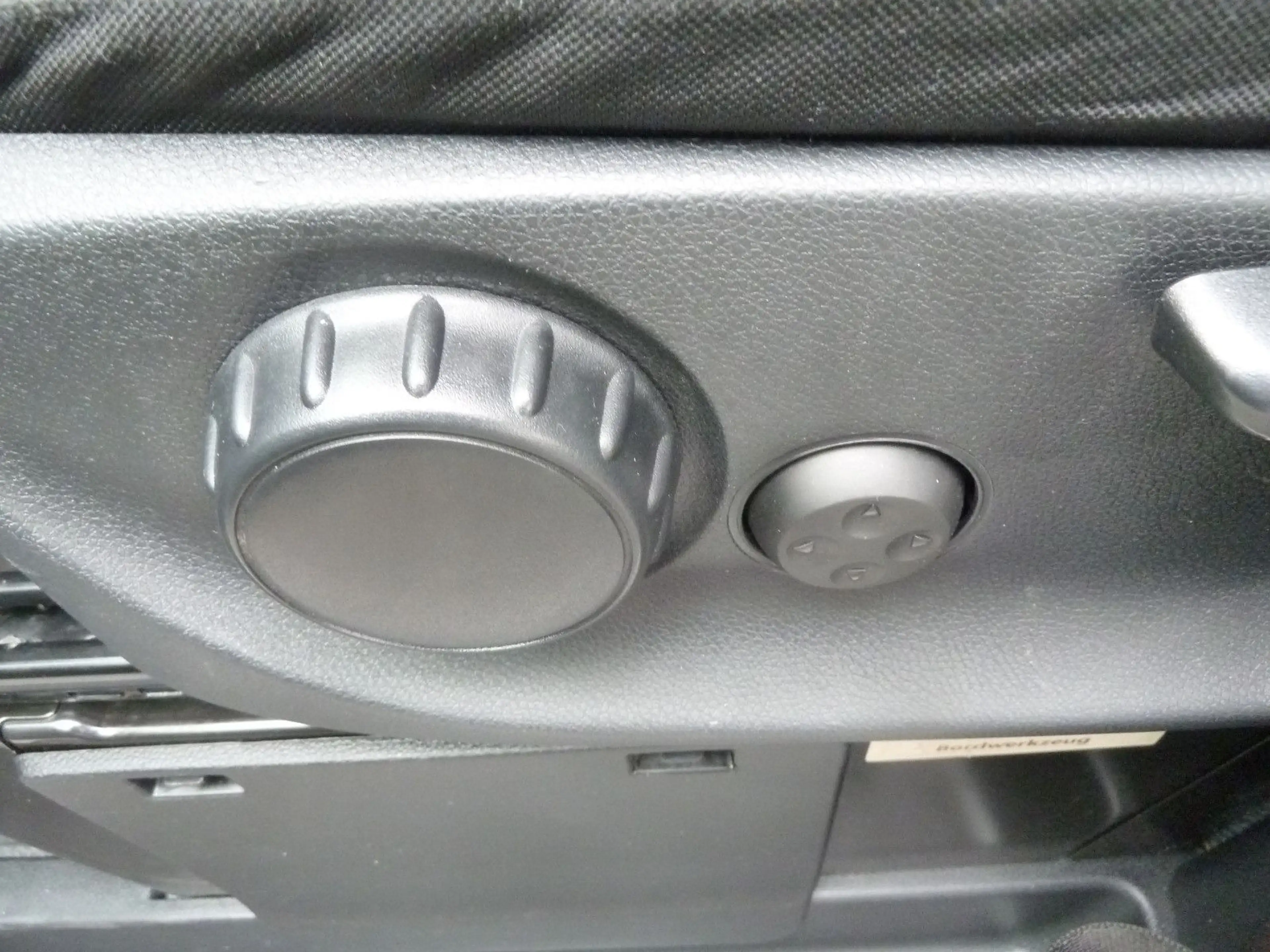 Mercedes-Benz Vito Mixto 114 CDI RWD kompakt 5-SITZER — photo 12