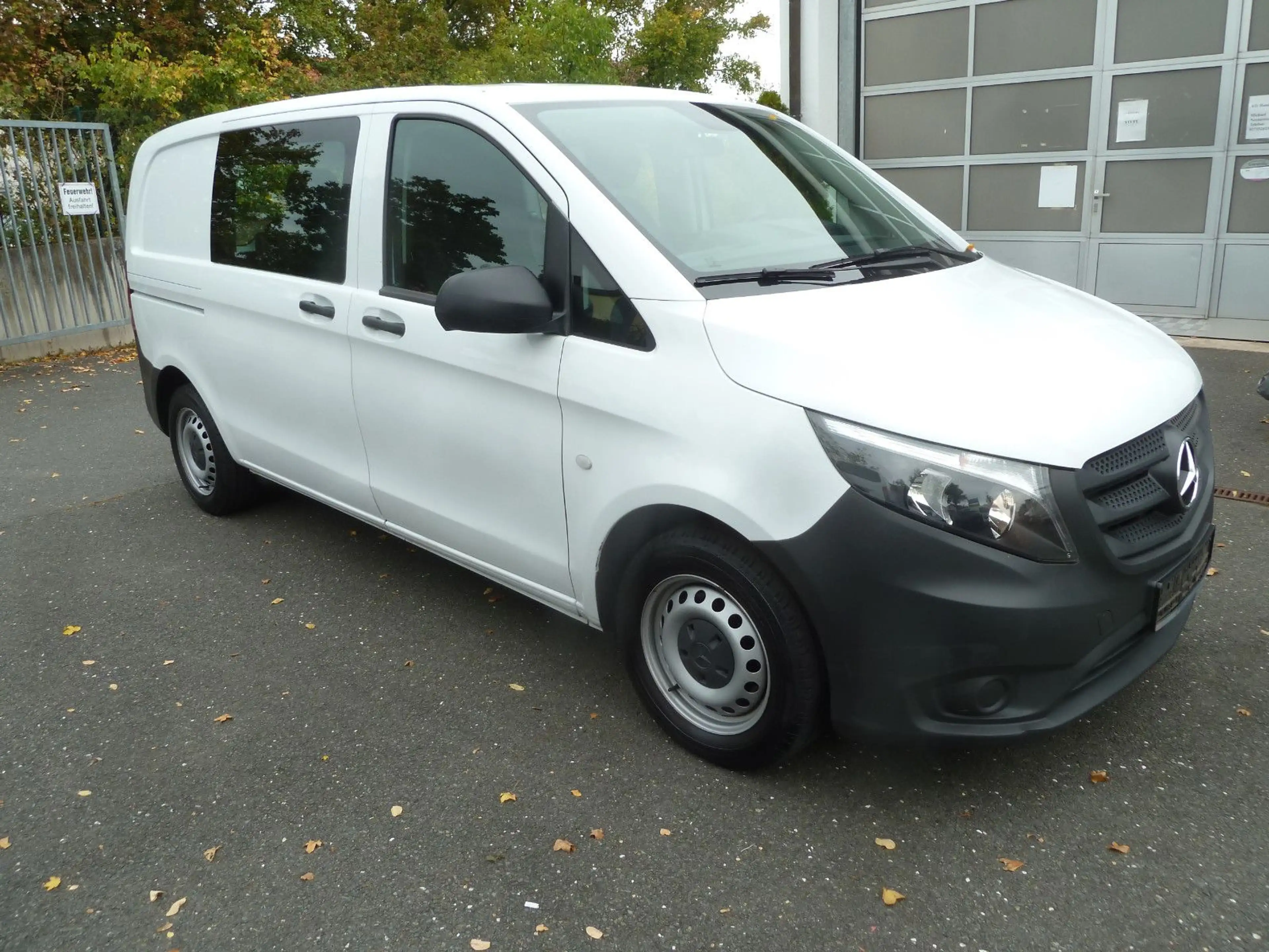 Mercedes-Benz Vito Mixto 114 CDI RWD kompakt 5-SITZER — photo 2