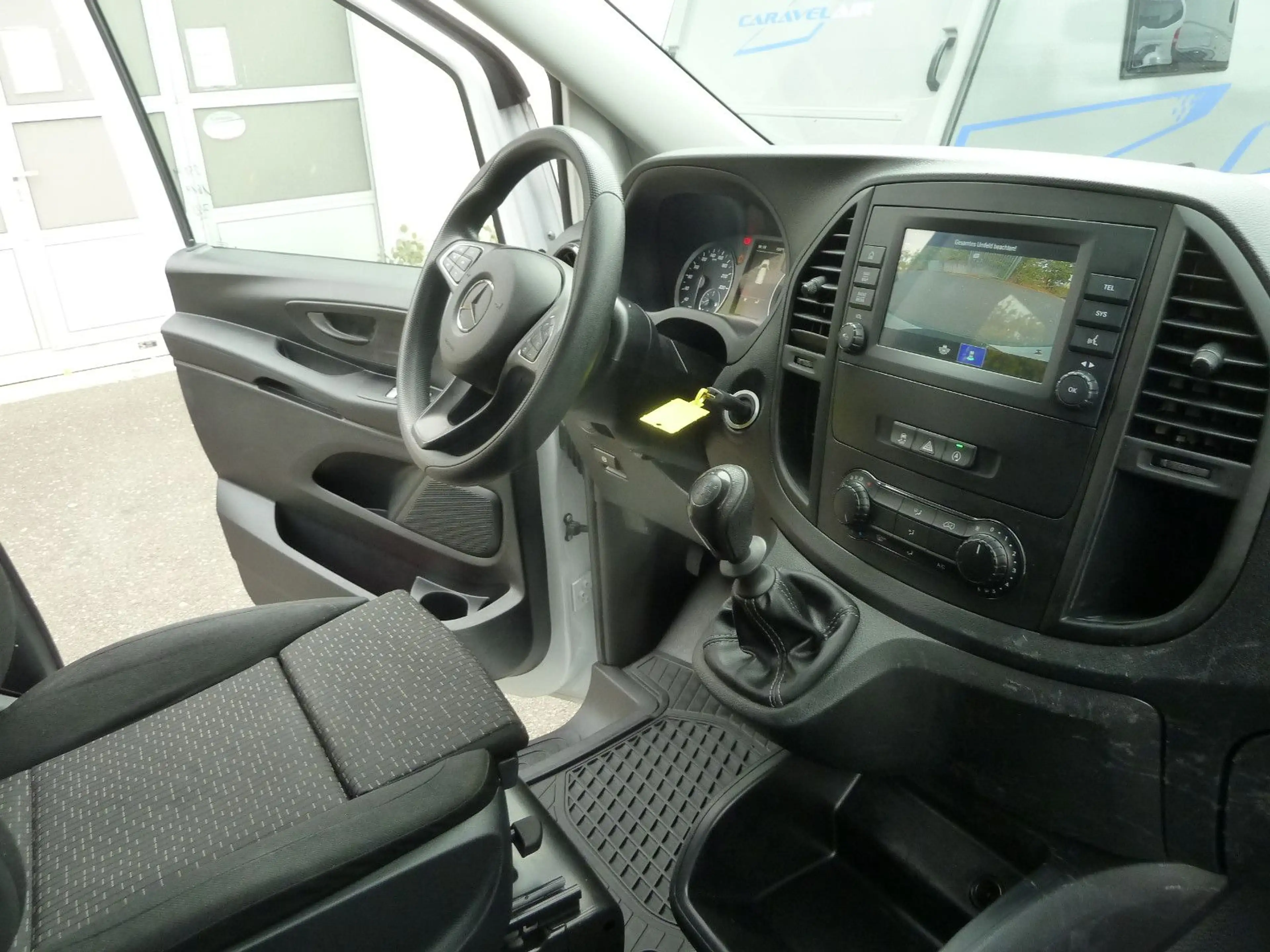 Mercedes-Benz Vito Mixto 114 CDI RWD kompakt 5-SITZER — photo 15