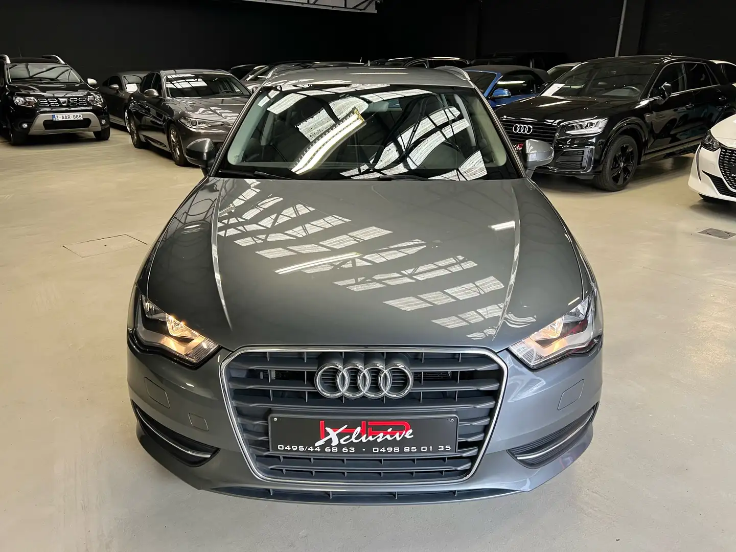 Audi A3 Sportback 1.6 TDi *CLIM*GPS*CAPTEURS*JA*GARANTIE* Grau - 2