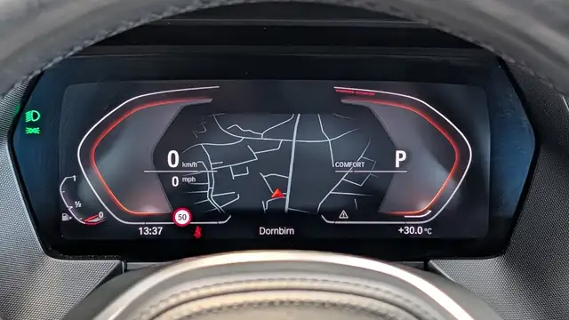 BMW 1 Series view 14