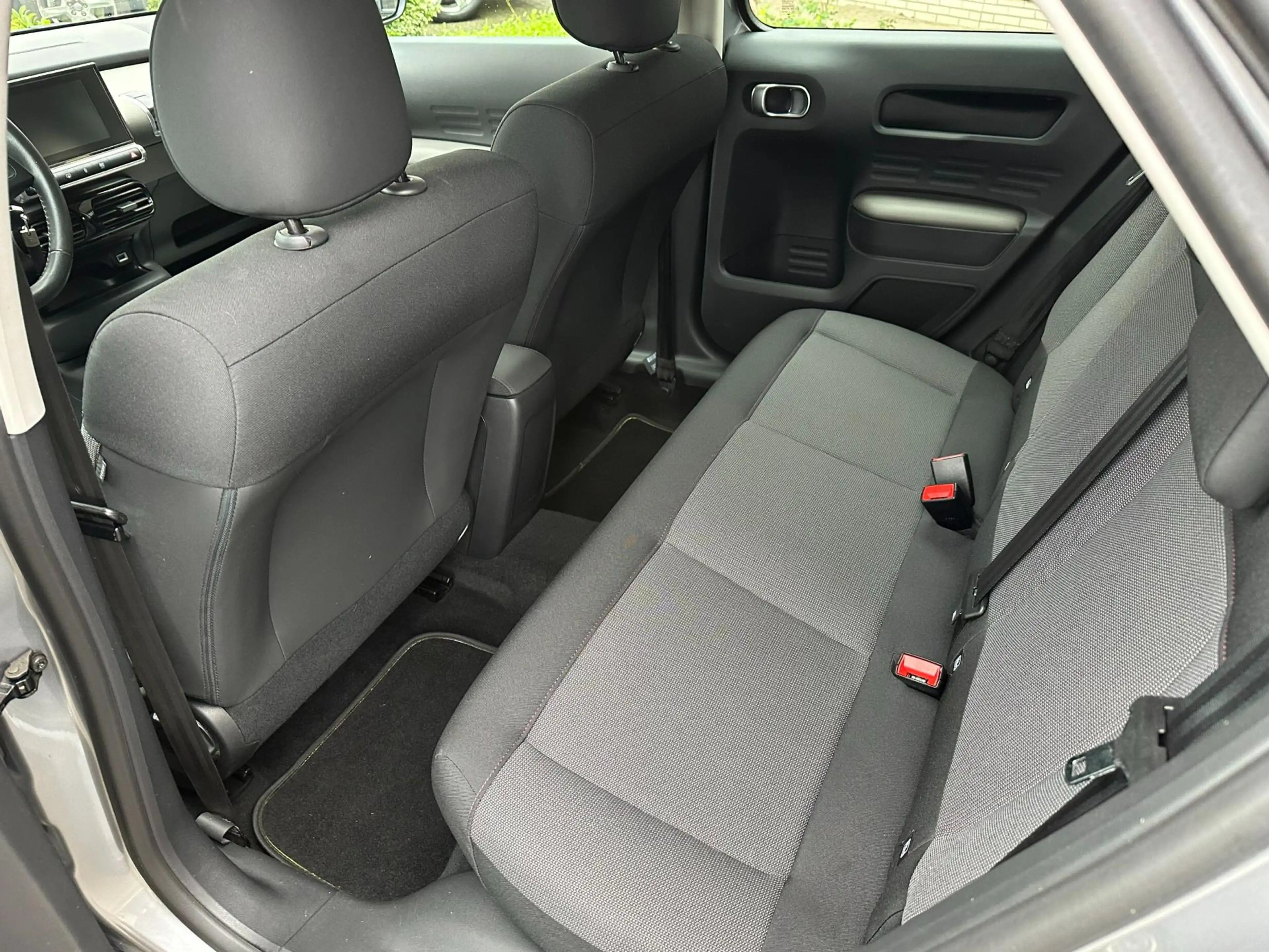 Citroen C4 Cactus 1.2 PureTech Feel — photo 16