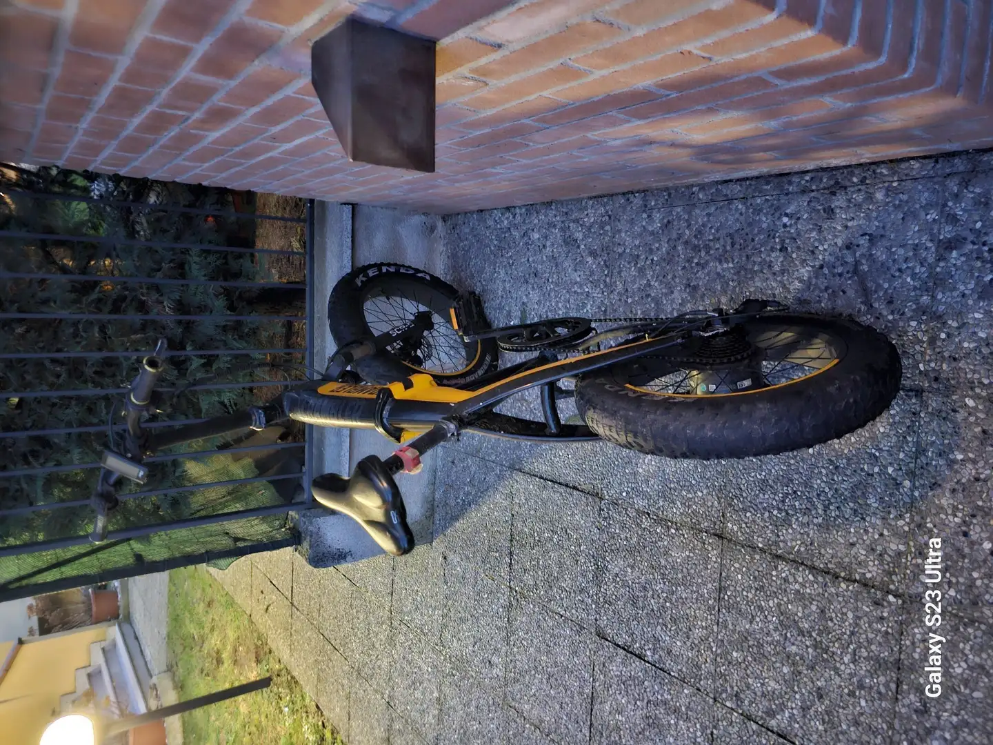 Ducati Scrambler Negru - 2
