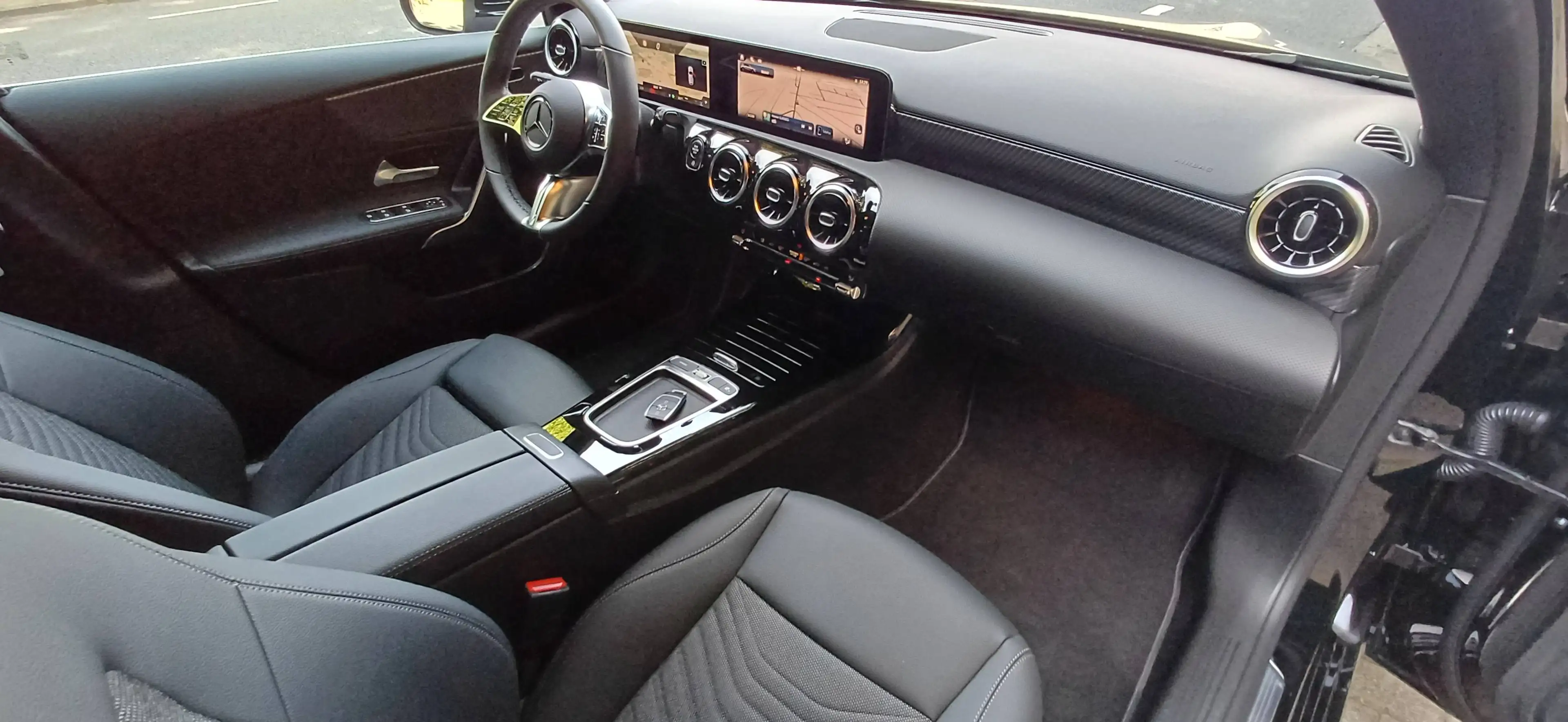 Mercedes-Benz A 200 A 200 Progressive Automatik-Klimaaut-Navi-Kamera-Leder-Sitz+Lenkradhzg-Alu — photo 14