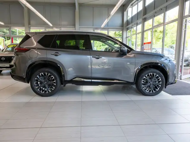 Nissan X-Trail view 7