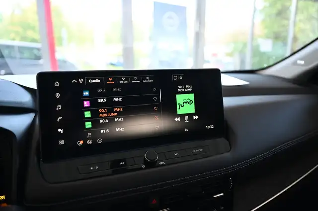 Nissan X-Trail view 18