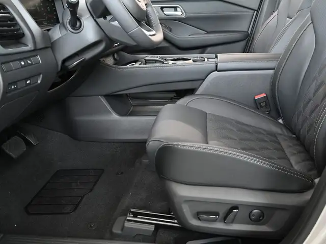 Nissan X-Trail view 11