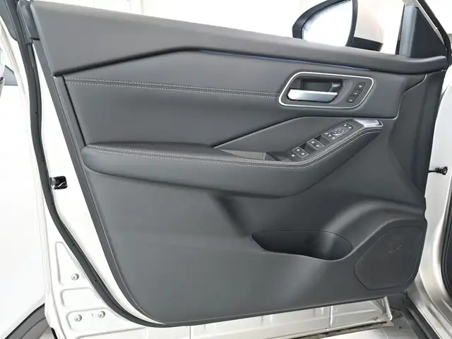 Nissan X-Trail view 19