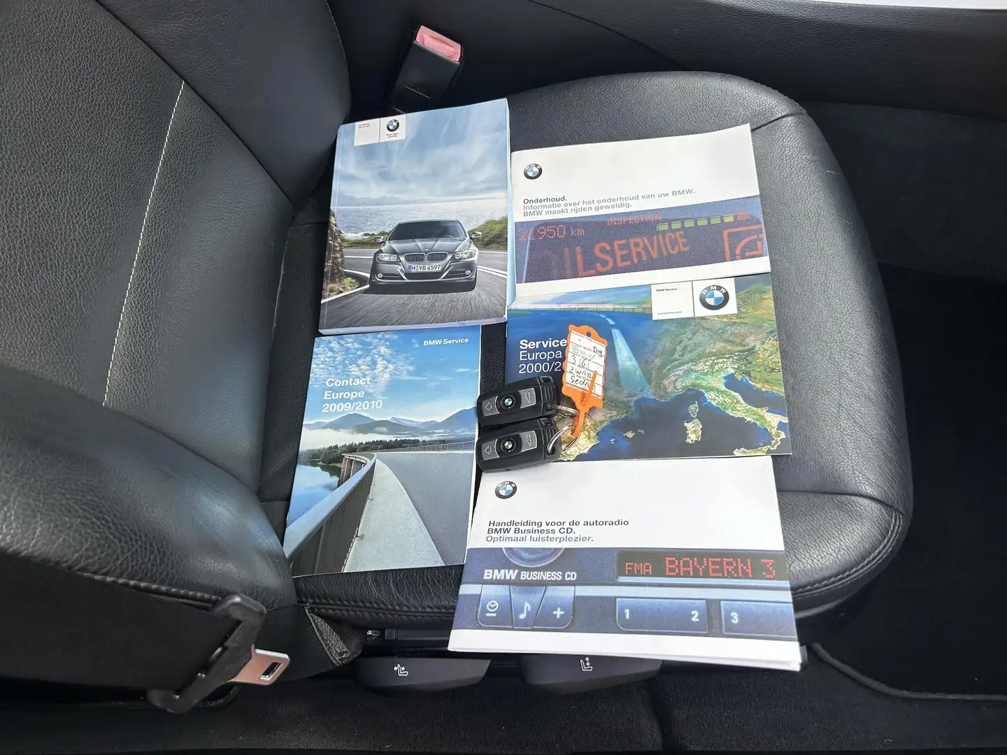 BMW 316 3-serie 316i Business Line navi/xenon/cruise contr Zwart - 2