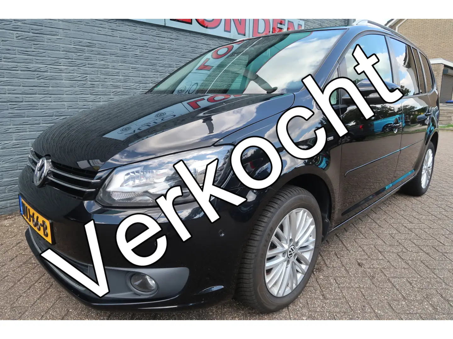 Volkswagen Touran 1.4 TSI Comfortline 5p. Distributie bij aflevering Noir - 1