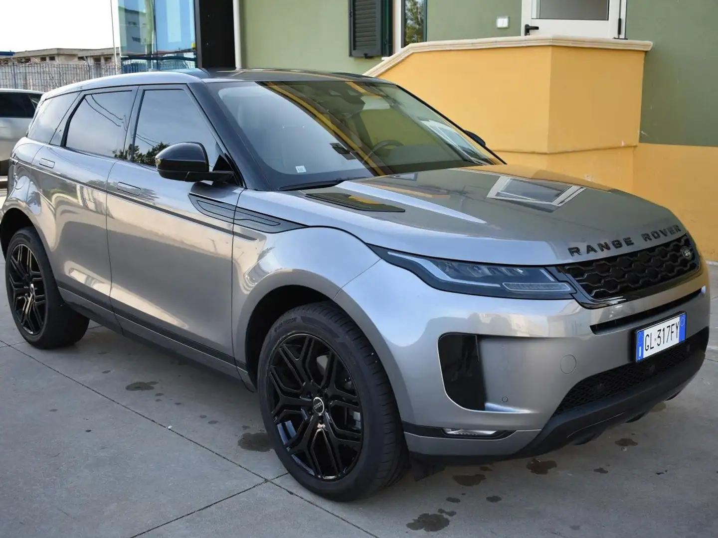 Land Rover Range Rover Evoque Evoque 2.0d i4 mhev N1-AUTOCARRO con GANCIO TRAINO Grigio - 1