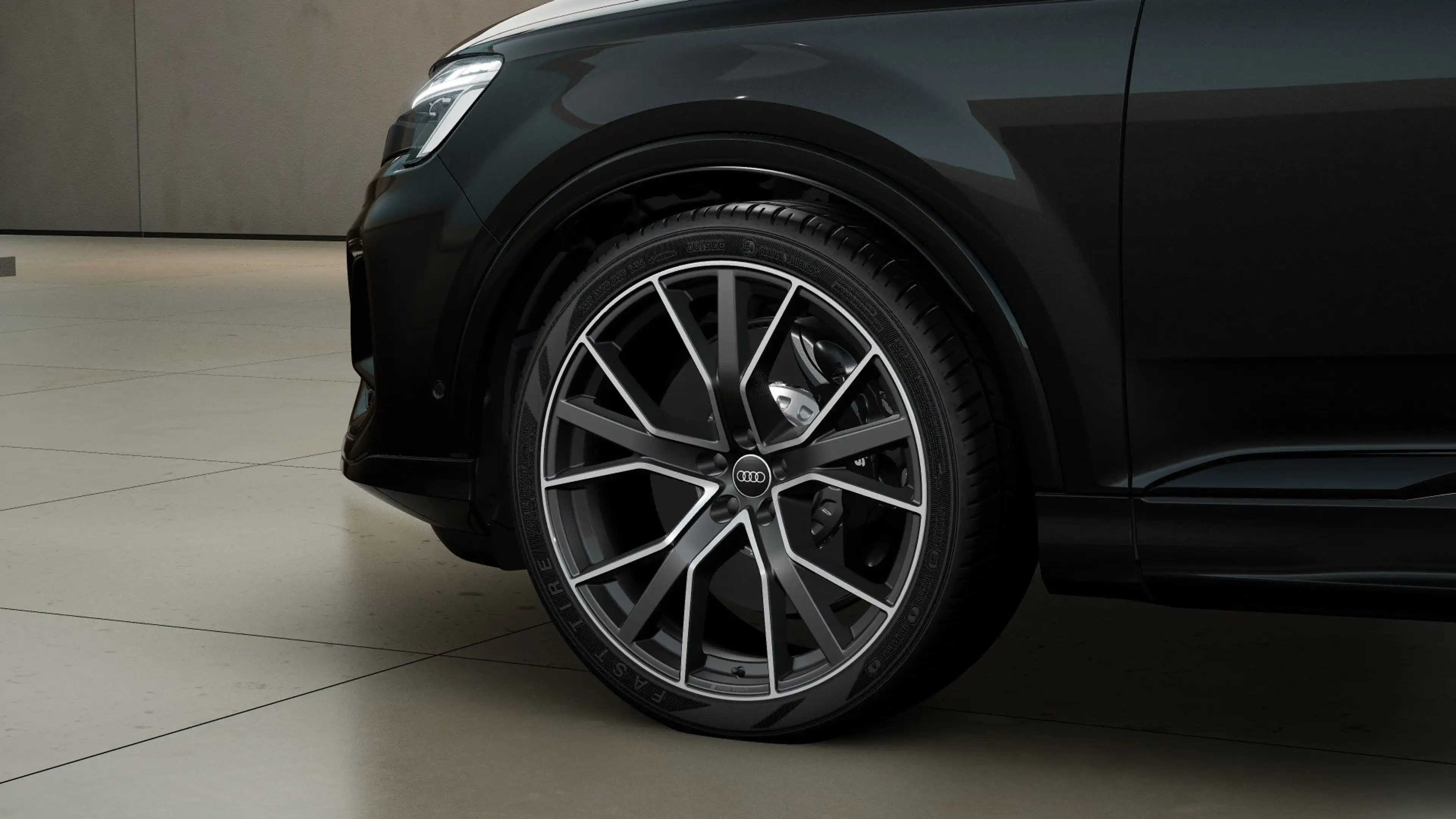 Audi SQ7 TFSI LASER Pano AHK 360° Allradlenk HuD 22" — photo 6