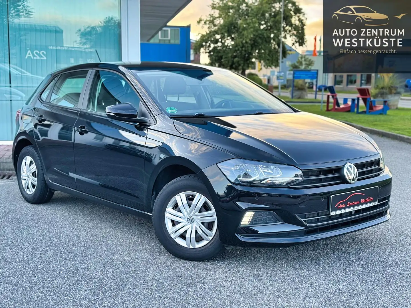 Volkswagen Polo 1.0 TSI 70kW Klima PDC wenigKM Zwart - 1