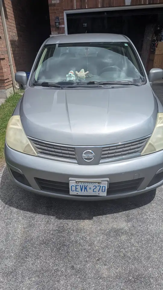 Nissan Versa fotografie Nissan Versa