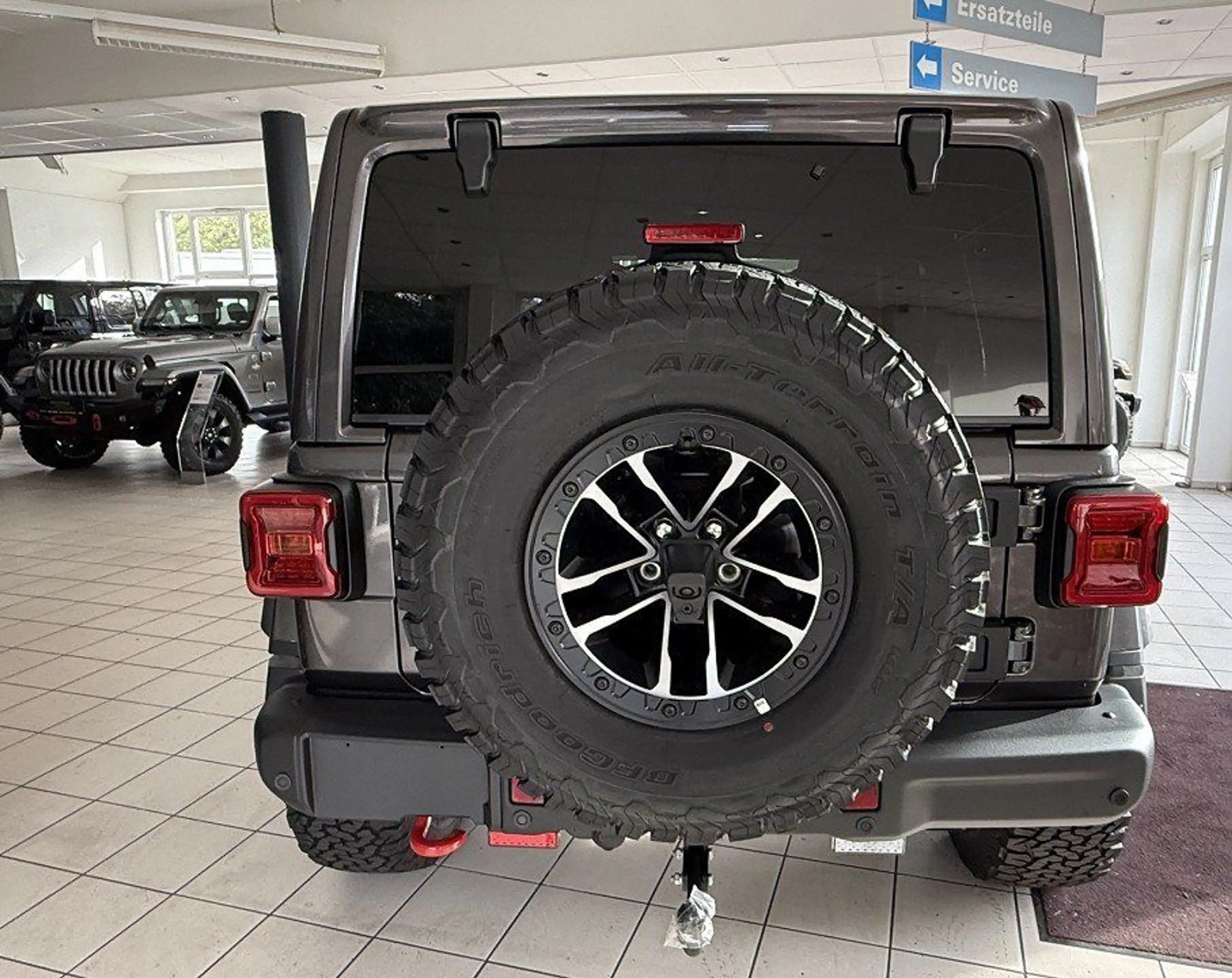 Jeep Wrangler 3.6 290PS Unlimited Rubicon X Warn-Wind — photo 7