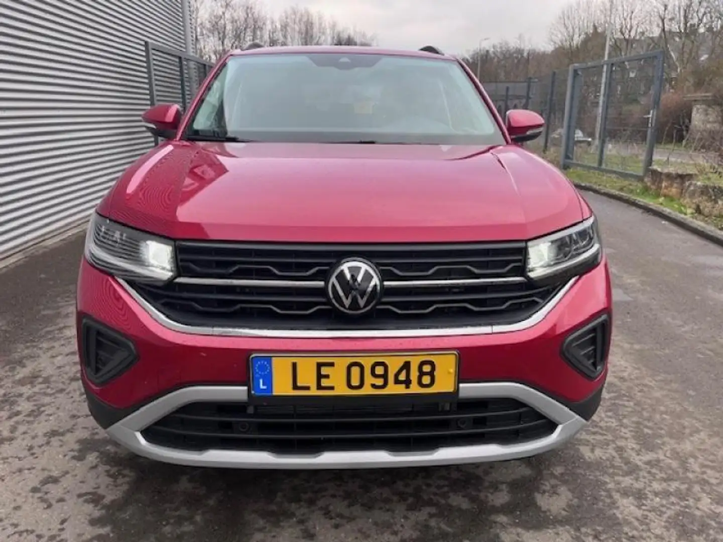 Volkswagen T-Cross Life Roşu - 2