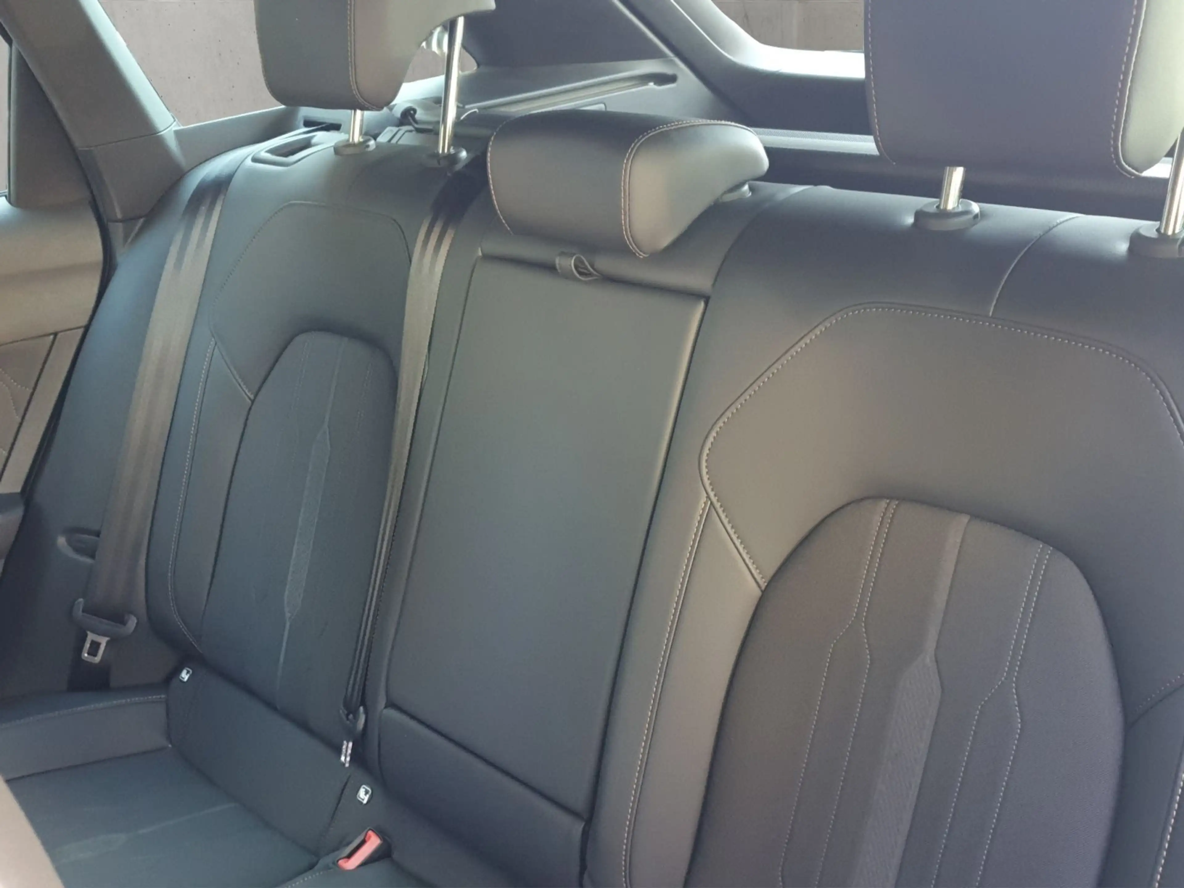 CUPRA Leon Sportstourer 2.0 TSI 180kW — photo 13