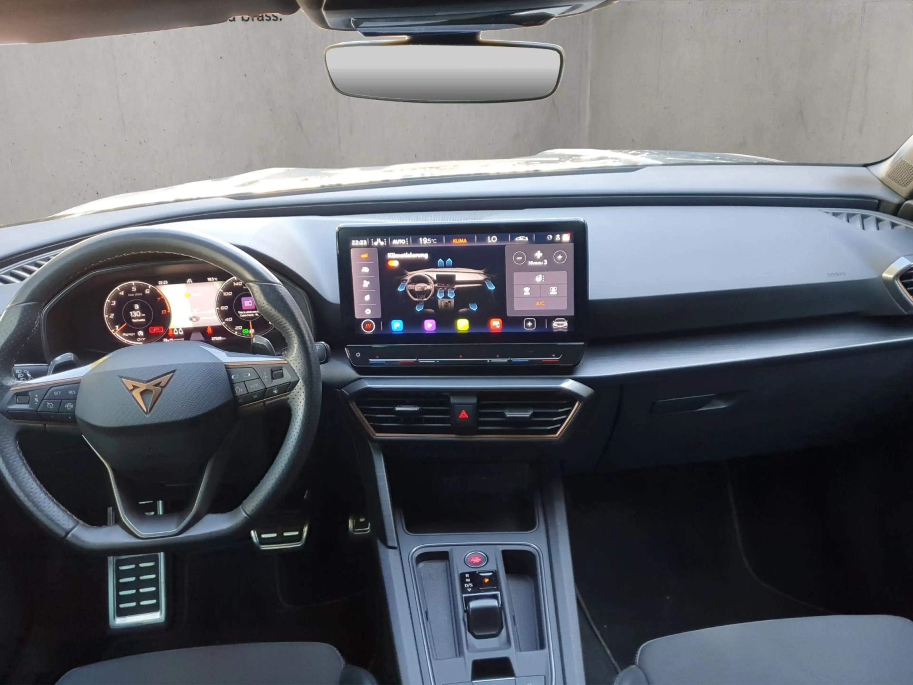 CUPRA Leon Sportstourer 2.0 TSI 180kW — photo 14