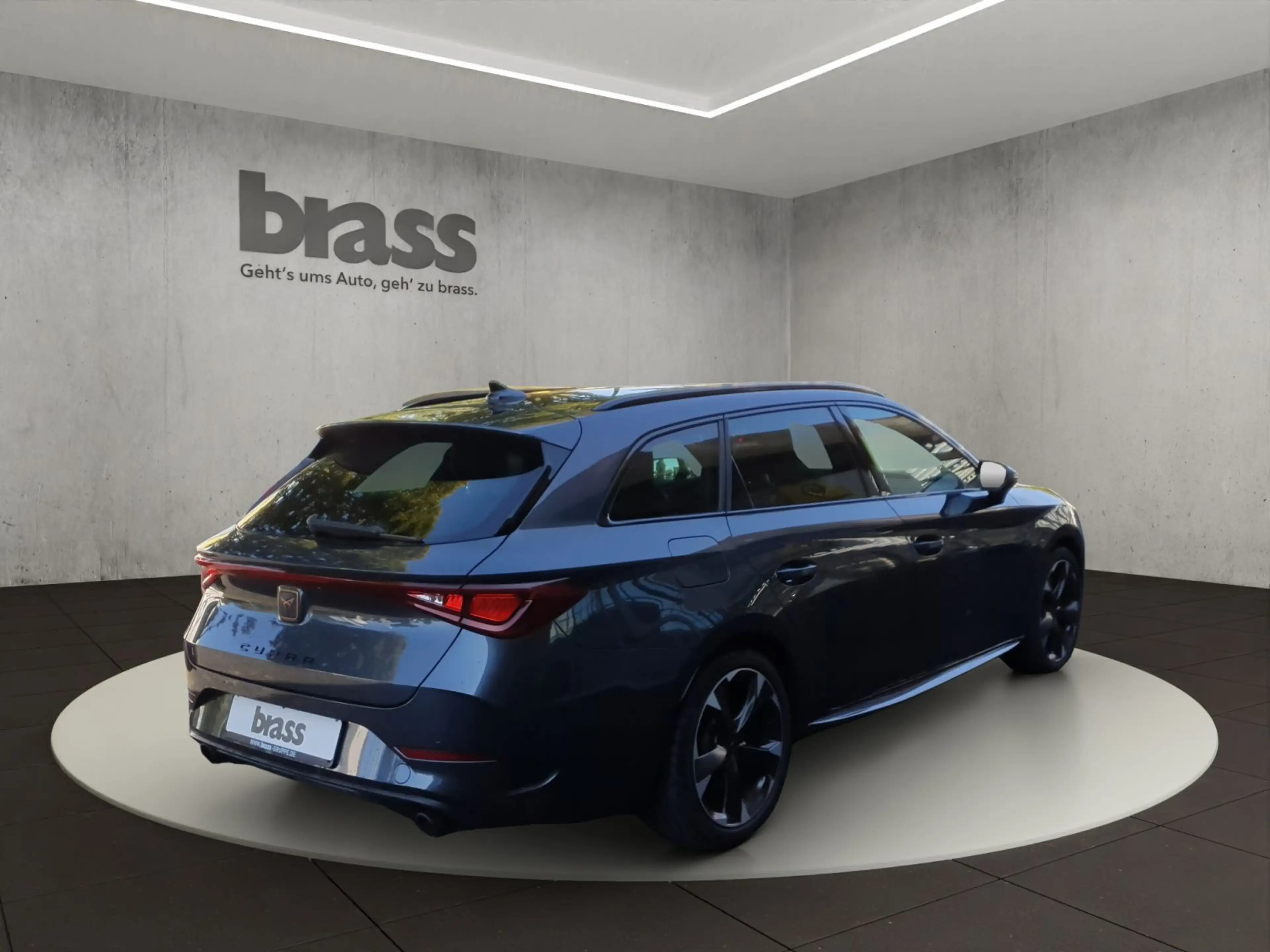 CUPRA Leon Sportstourer 2.0 TSI 180kW — photo 5