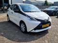 Toyota Aygo 1.0 VVT-i x-fun Bluetooth Airco Wit - thumbnail 6