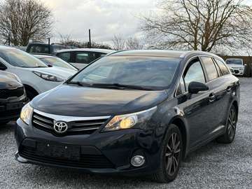 Avensis SW 2.0 D-4D Life - AIRCO - NAVI - CAMERA