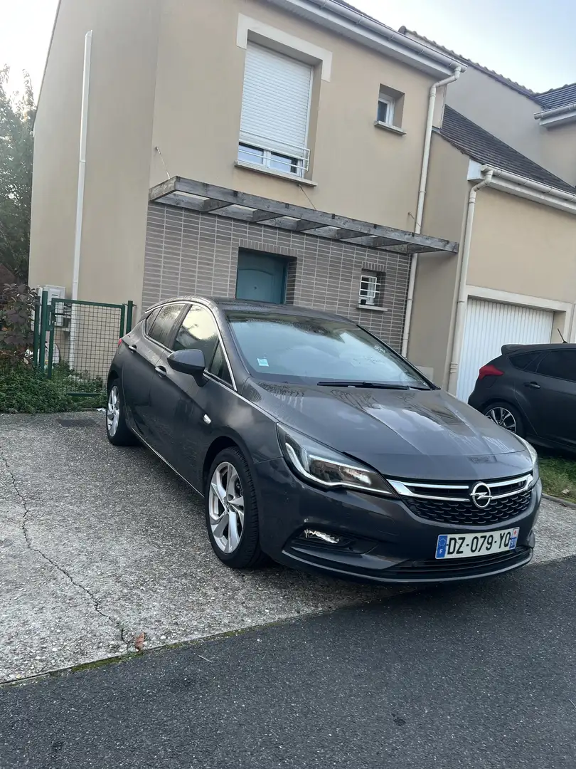 Opel Astra 1.6 CDTI 136 ch Start/Stop Dynamic - 1
