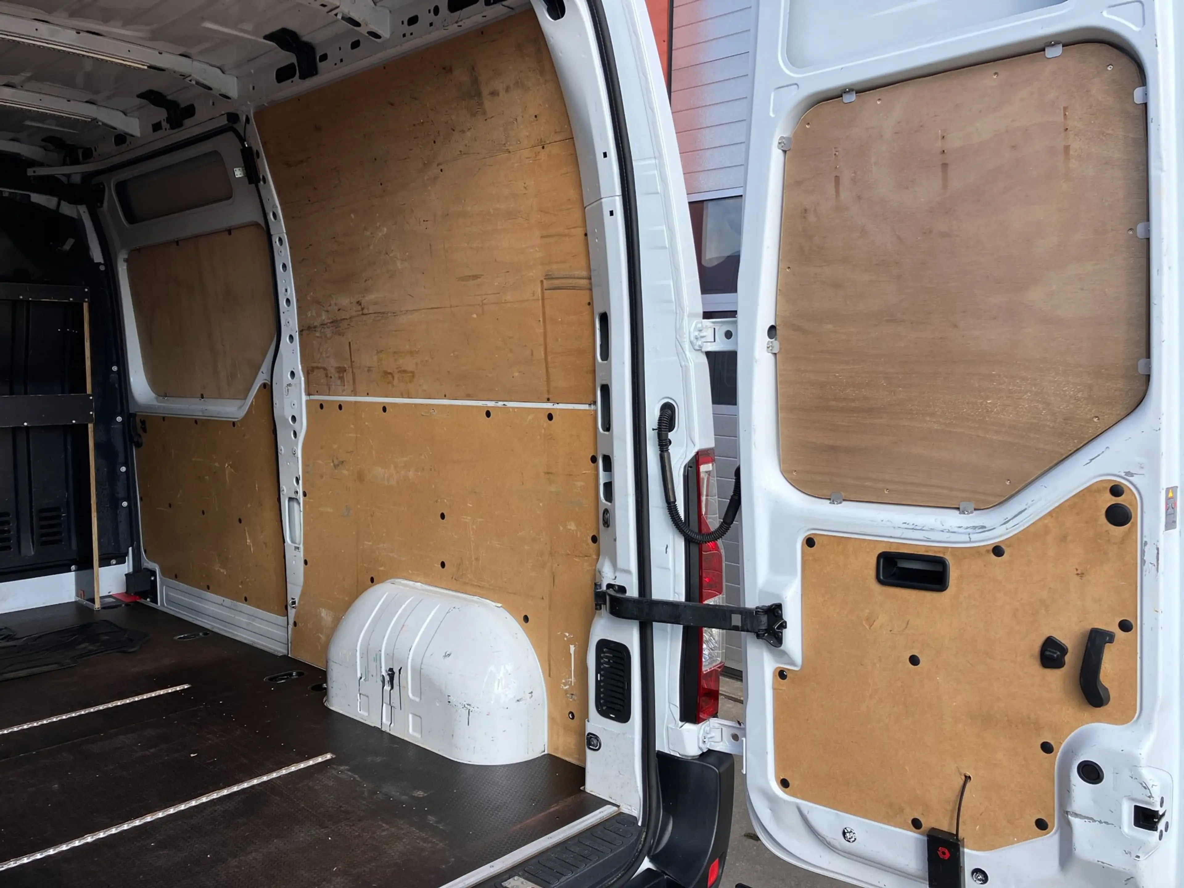 Opel Movano 2.3 CDTI BiTurbo L2H2 Start/Stop — photo 9