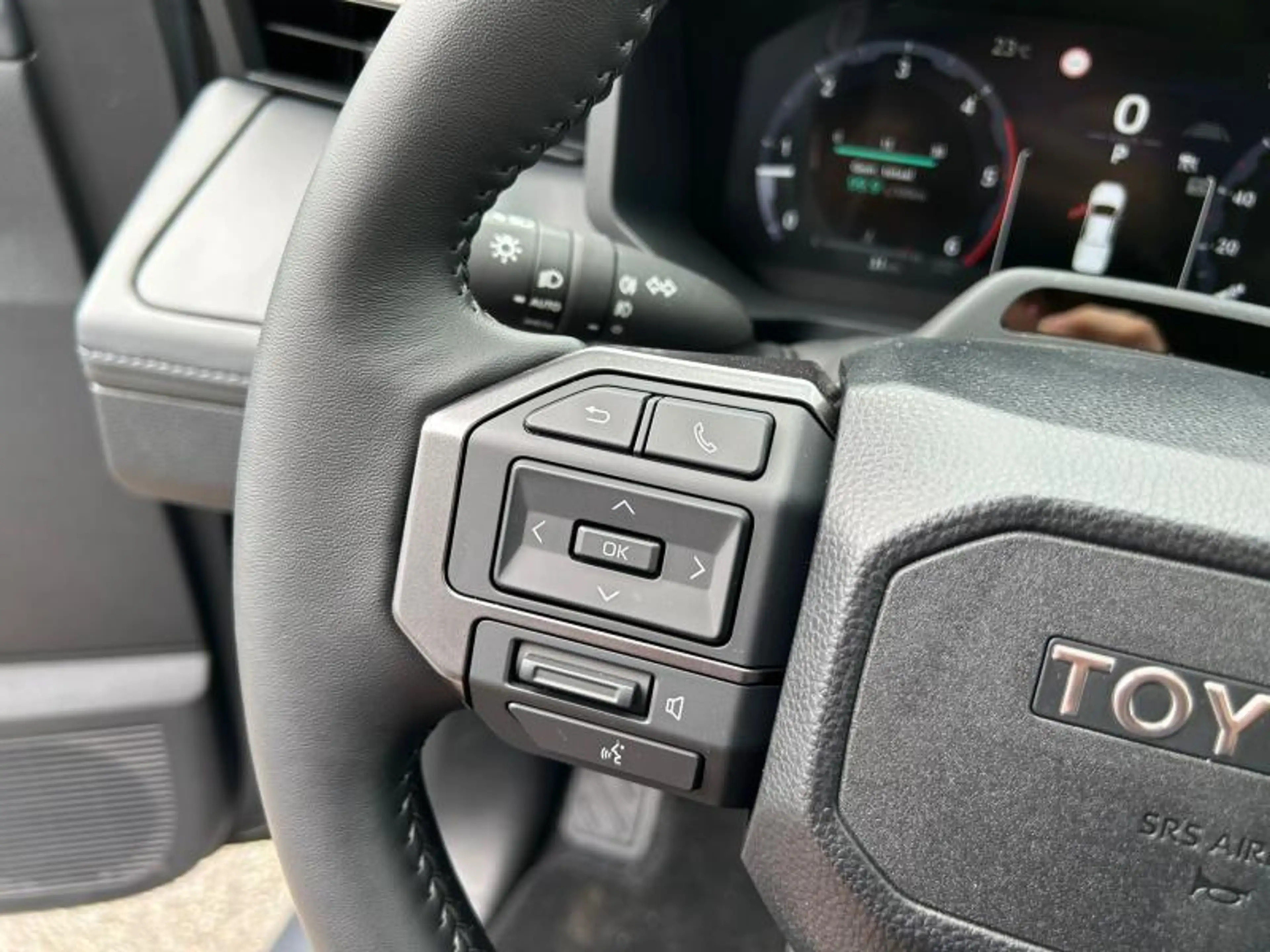 Toyota Hilux 2.8D MHEV STYLE INCL HARD TOP — photo 10