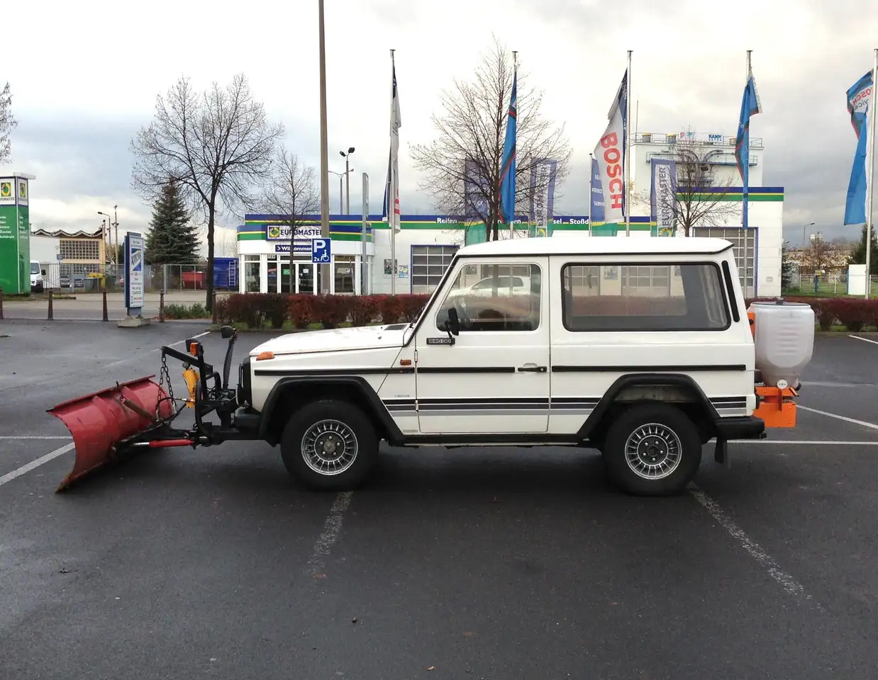 Mercedes-Benz 240